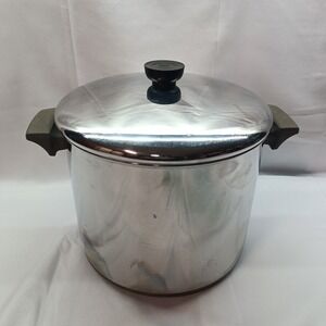 Revere Ware 1801 Copper Bottom 8 Qt 83 Stock Pot with Lid Clinton ILL USA Vtg